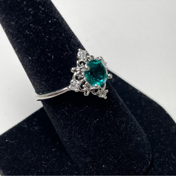 Elegant Silver Tone and Teal and Cubic Zirconia Ring Size 7.75 - Picture 3 of 5